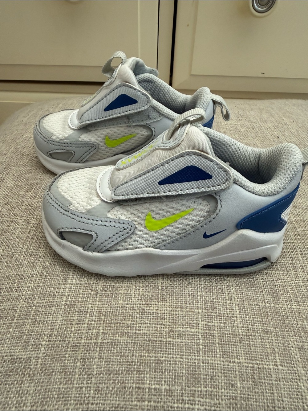 Nike Kids White, Gray, Blue & Neon Yellow Velcro Sneakers